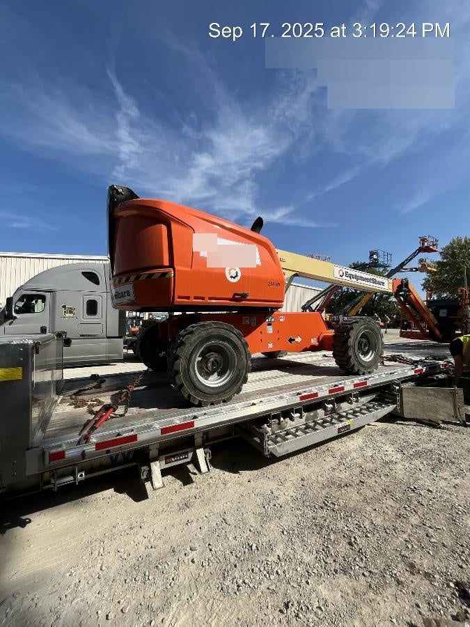 2022 JLG 460SJ