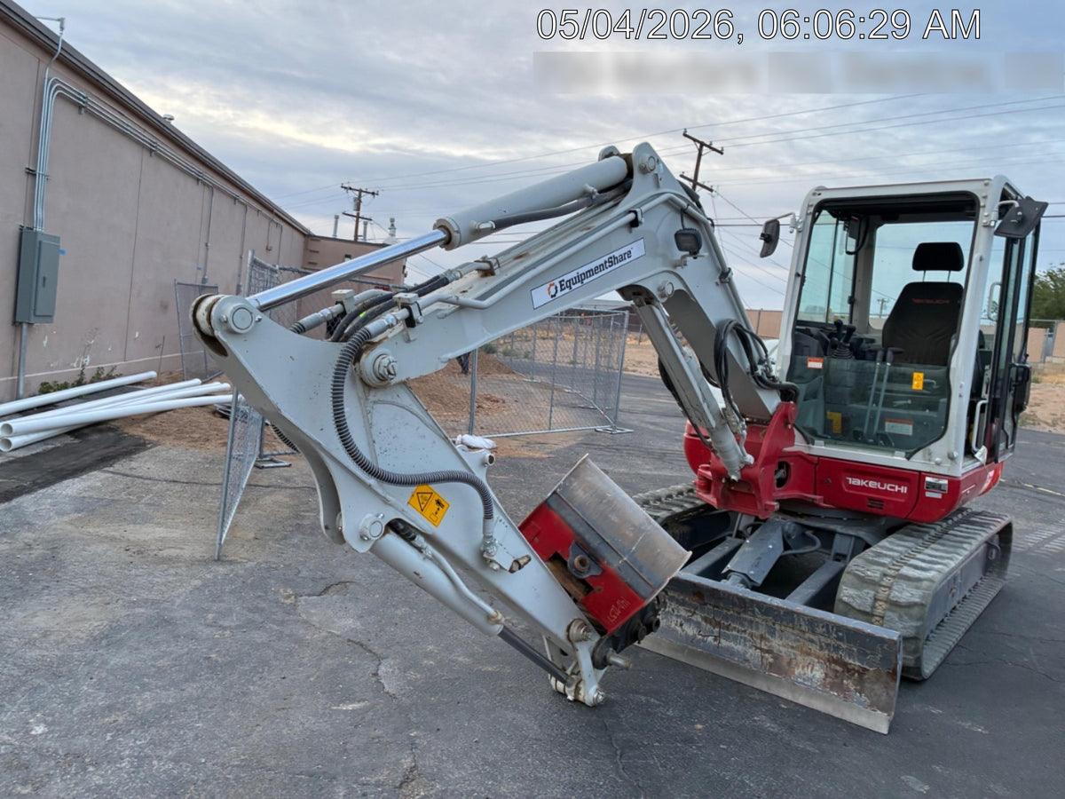 2024 TAKEUCHI TB250-2CR