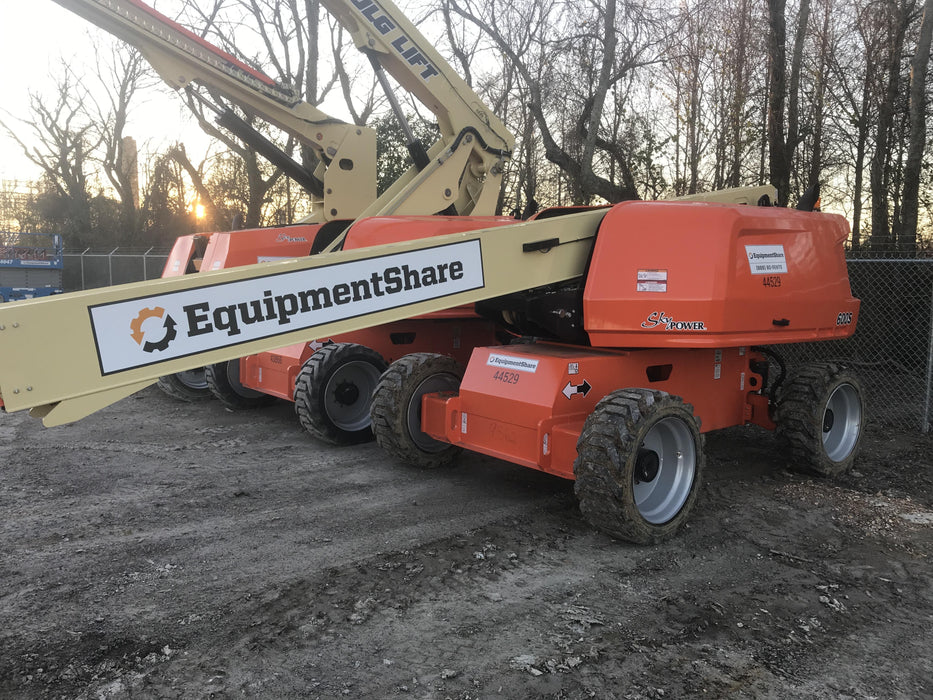 2019 JLG 600S 4WD