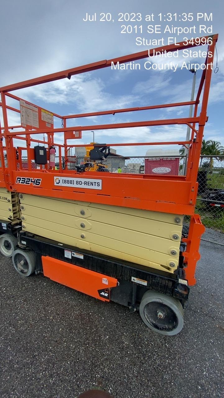2022 JLG R3246