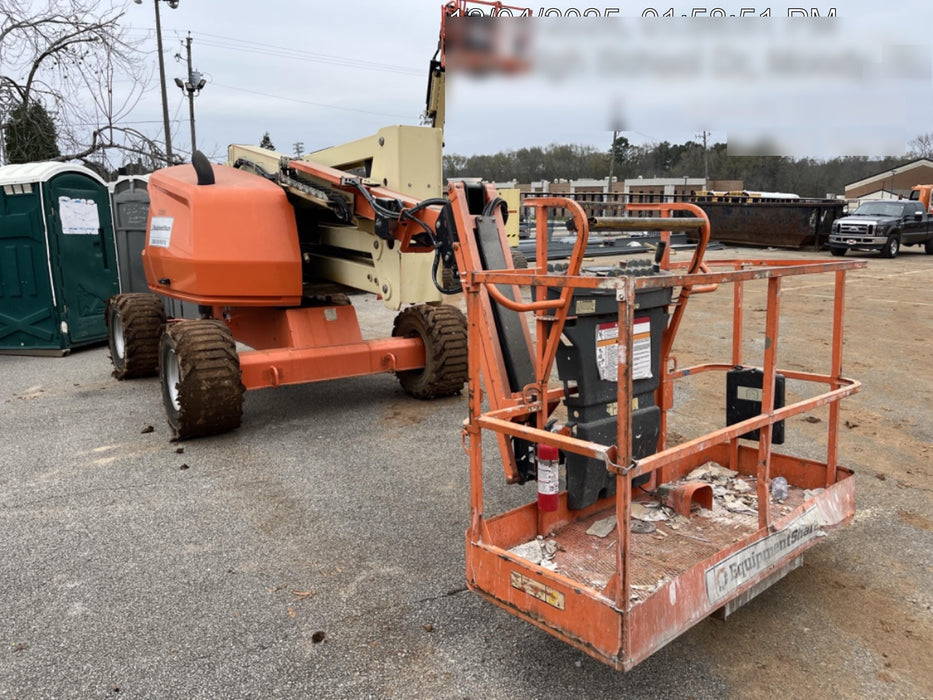 2019 JLG 450AJ