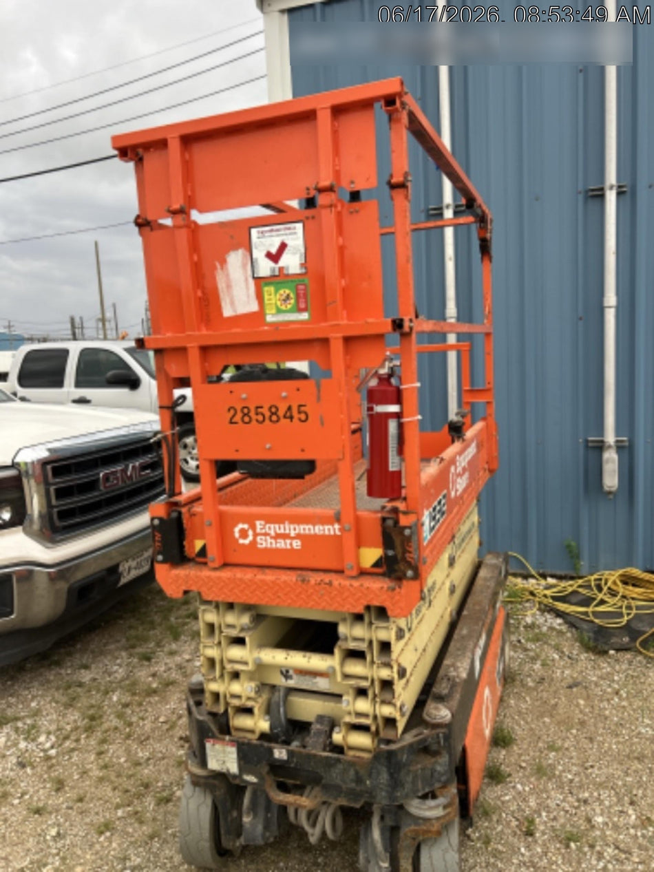 2022 JLG ES1932