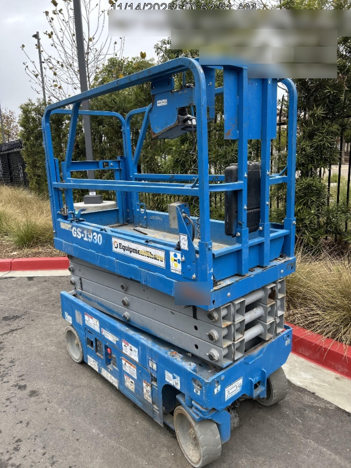 2020 Genie GS-1930 Solid Non Marking Tires, Beacon, Folding rails with half height swing gate