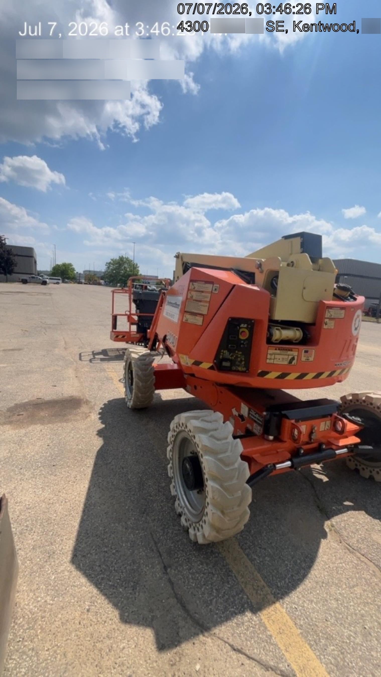 2021 JLG 340AJ