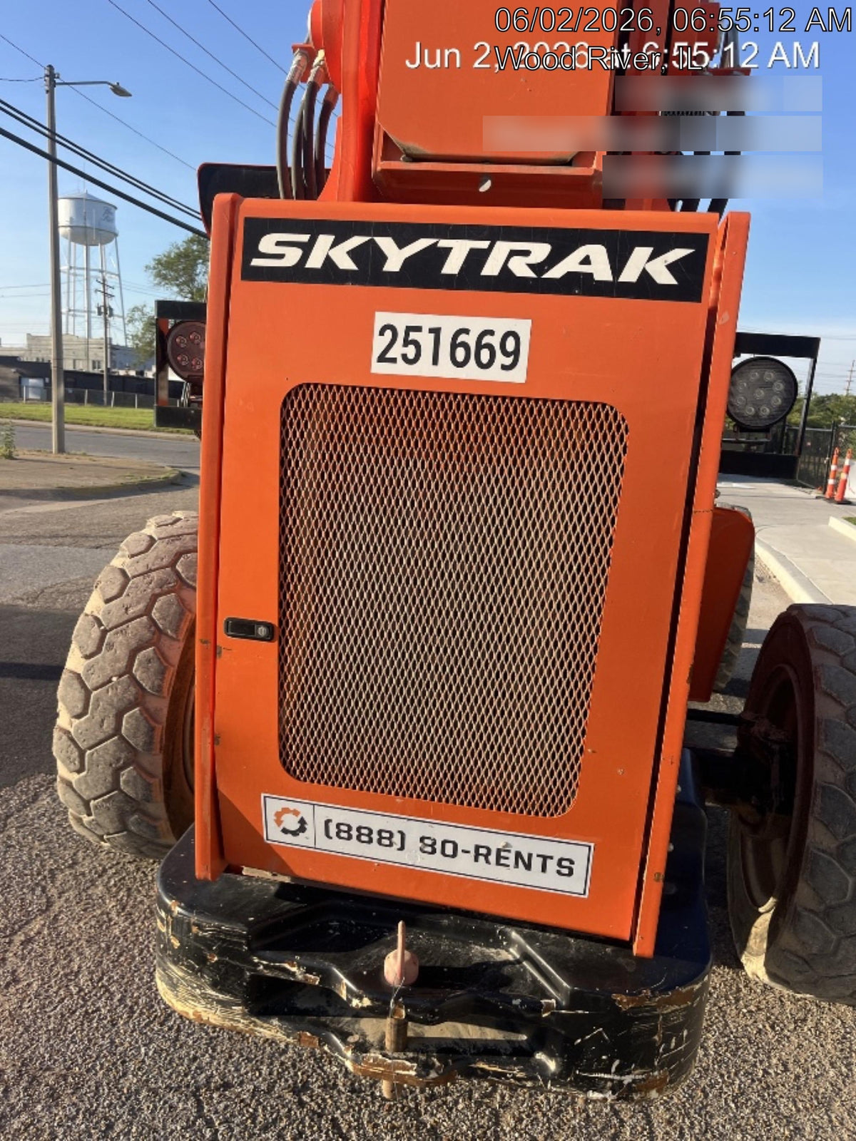 2022 SKYTRAK 8042