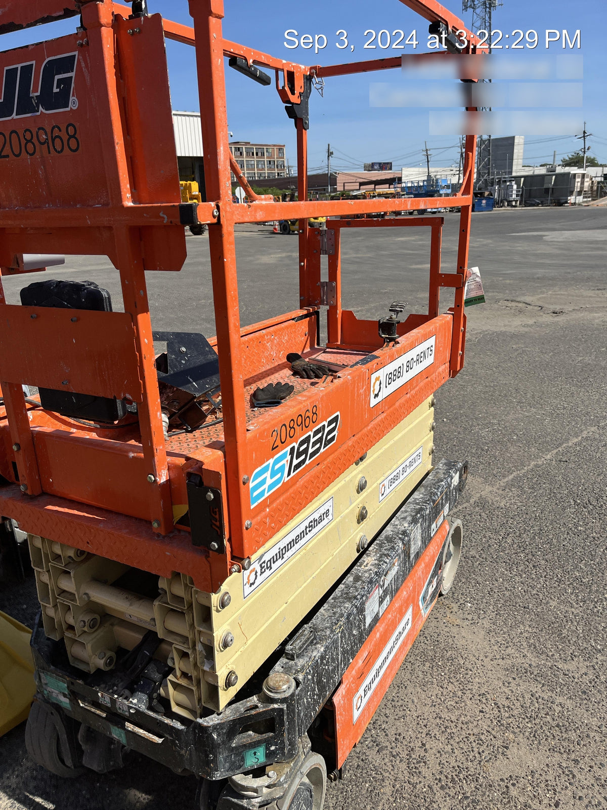 2022 JLG ES1932