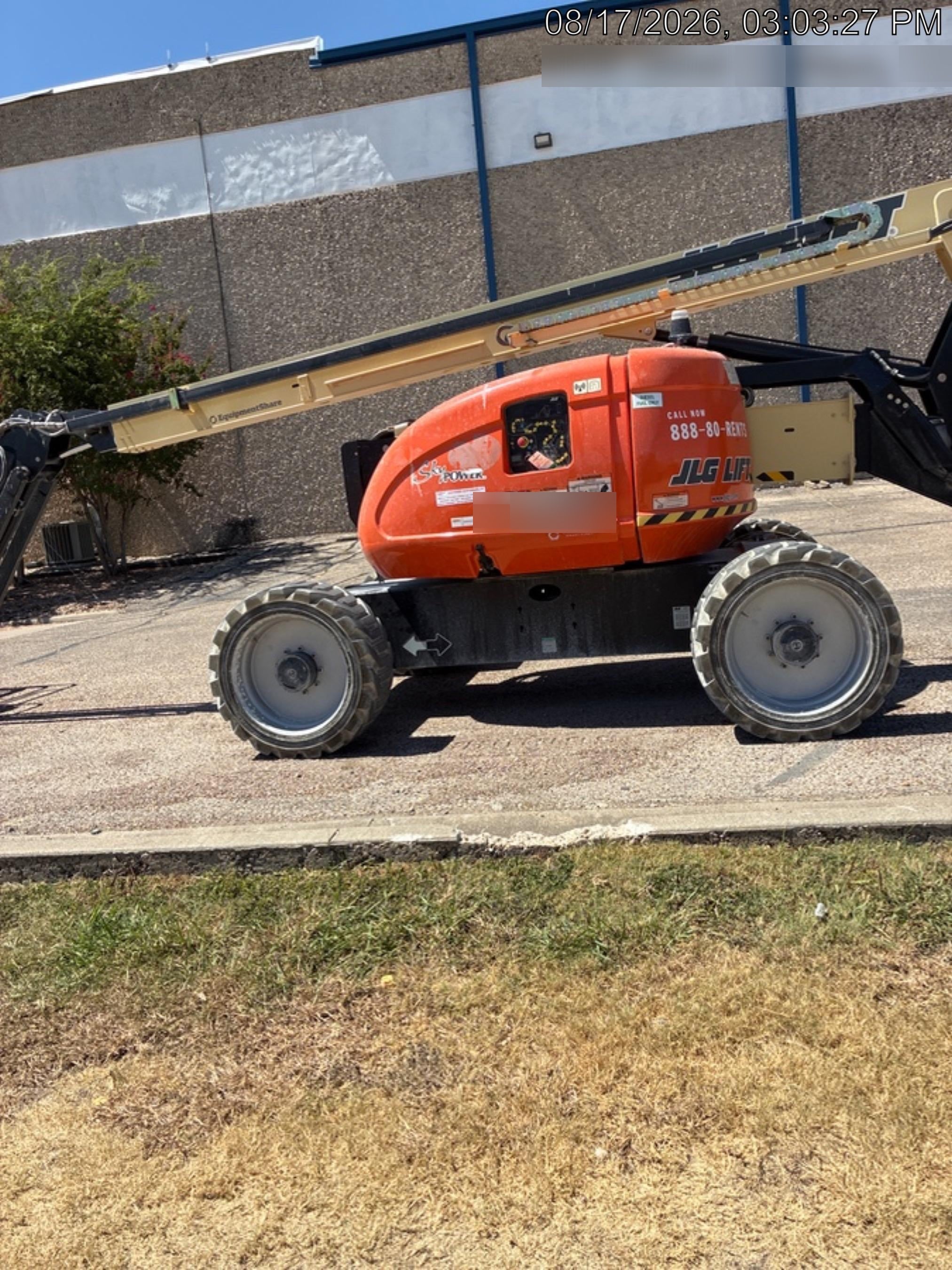 2025 JLG 600AJ