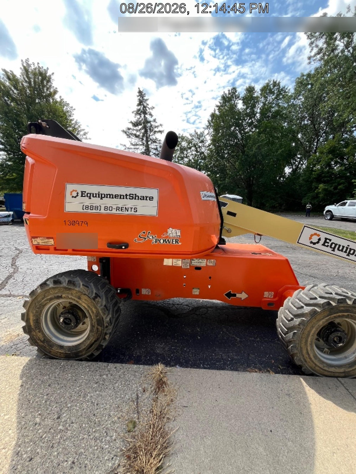 2021 JLG 400S