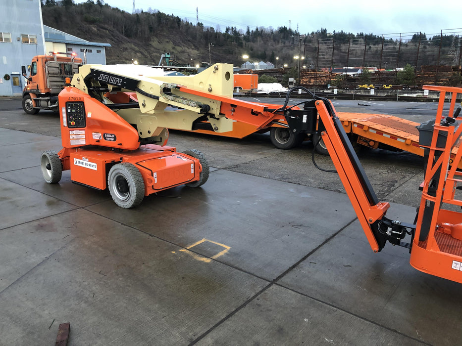 2019 JLG E400AJPN
