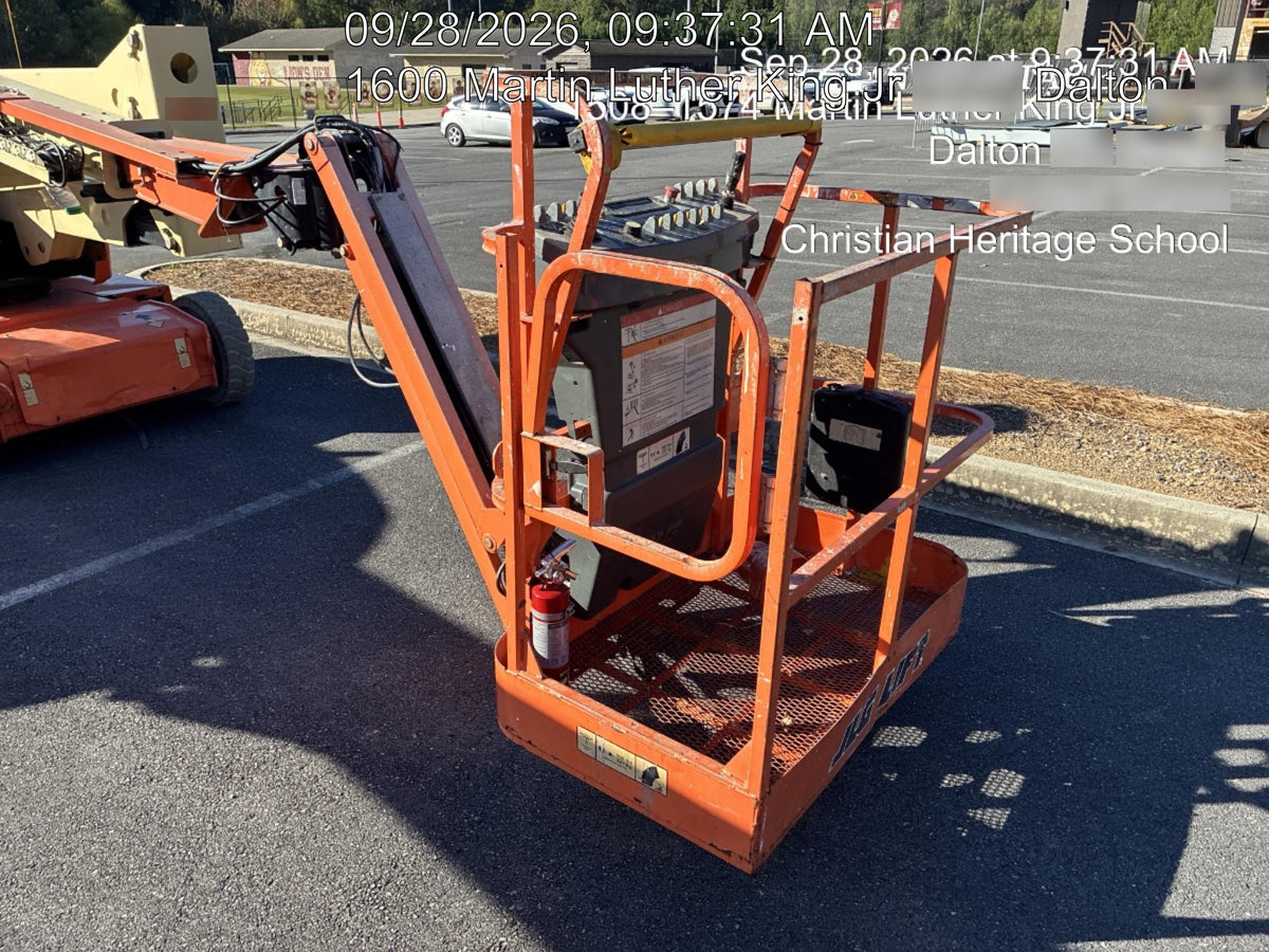 2019 JLG E400AJPN