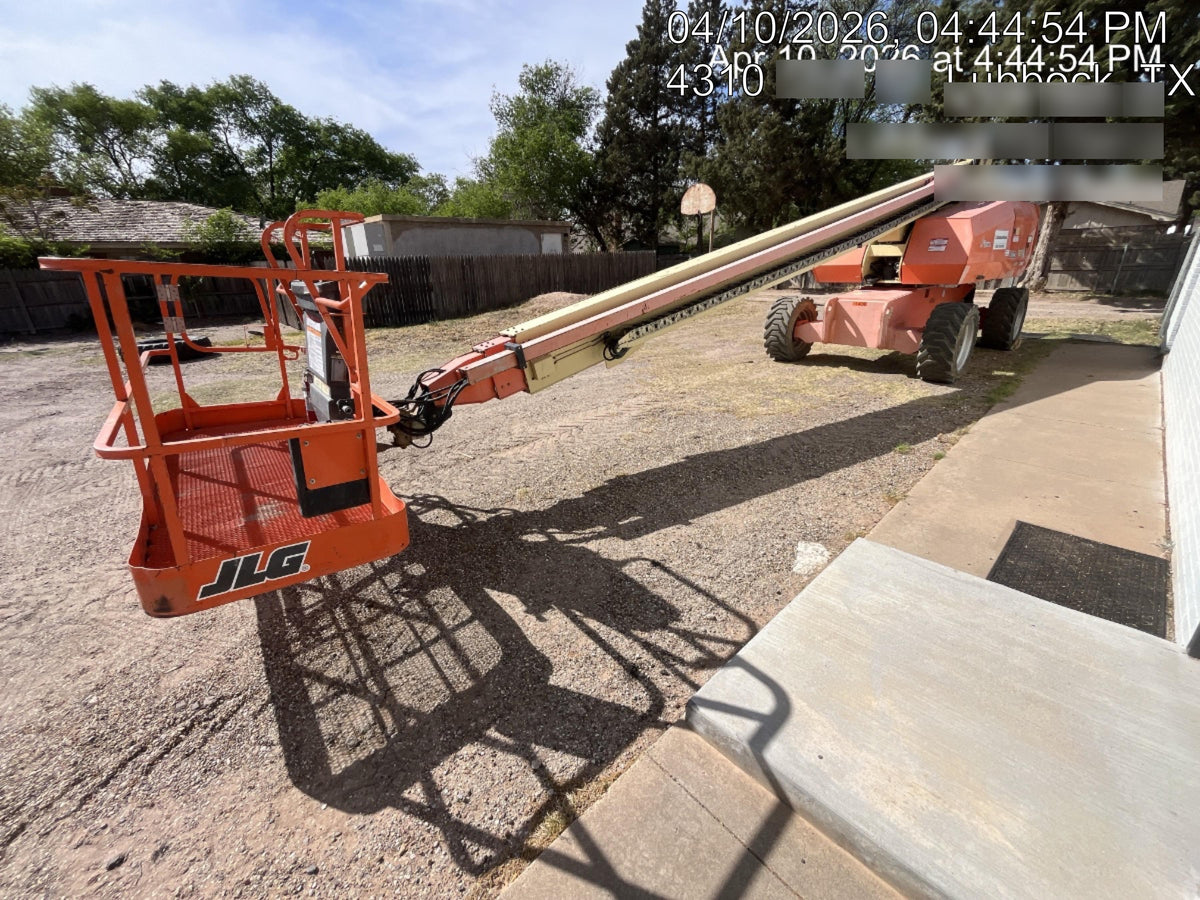 2012 JLG 800S
