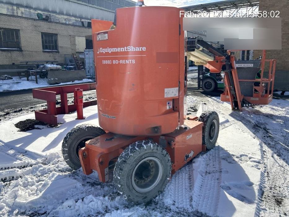 2019 JLG E300AJP