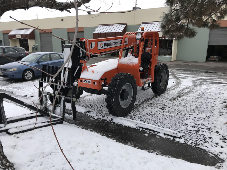 2019 Skytrak 6036 Canopy, Solid Tires, LED Work Lights, Beacon 50" Carriage, 48" Pallet Forks