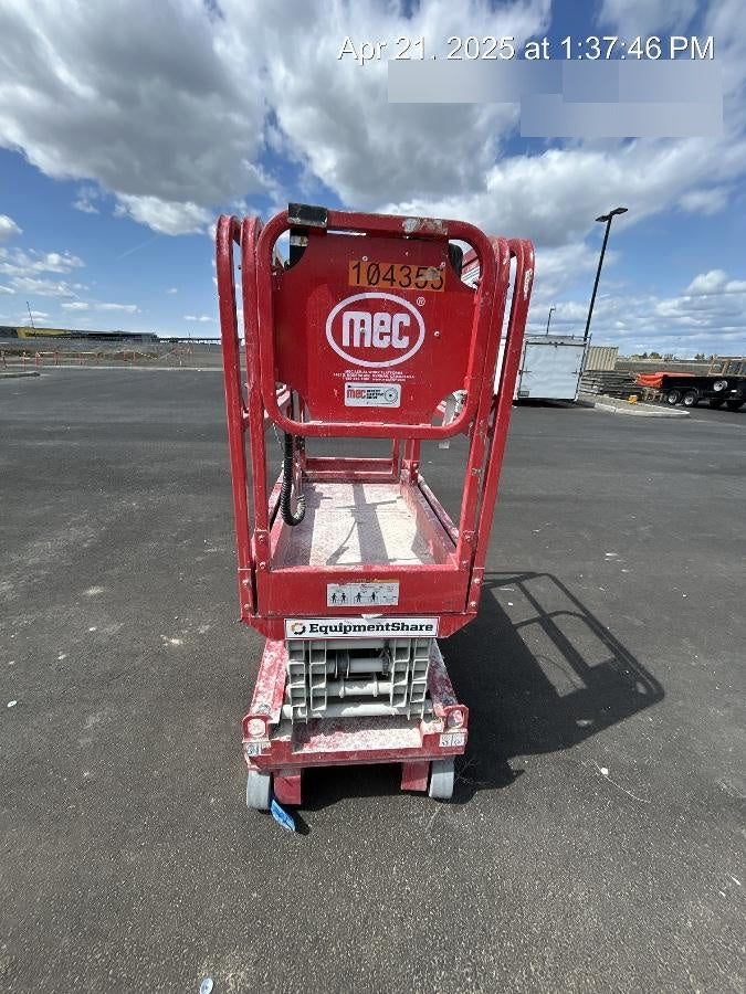 2020 MEC 1330SE Solid NM Tires, Steel Swing out Doors, LCS, Beacon, 900W Inverter