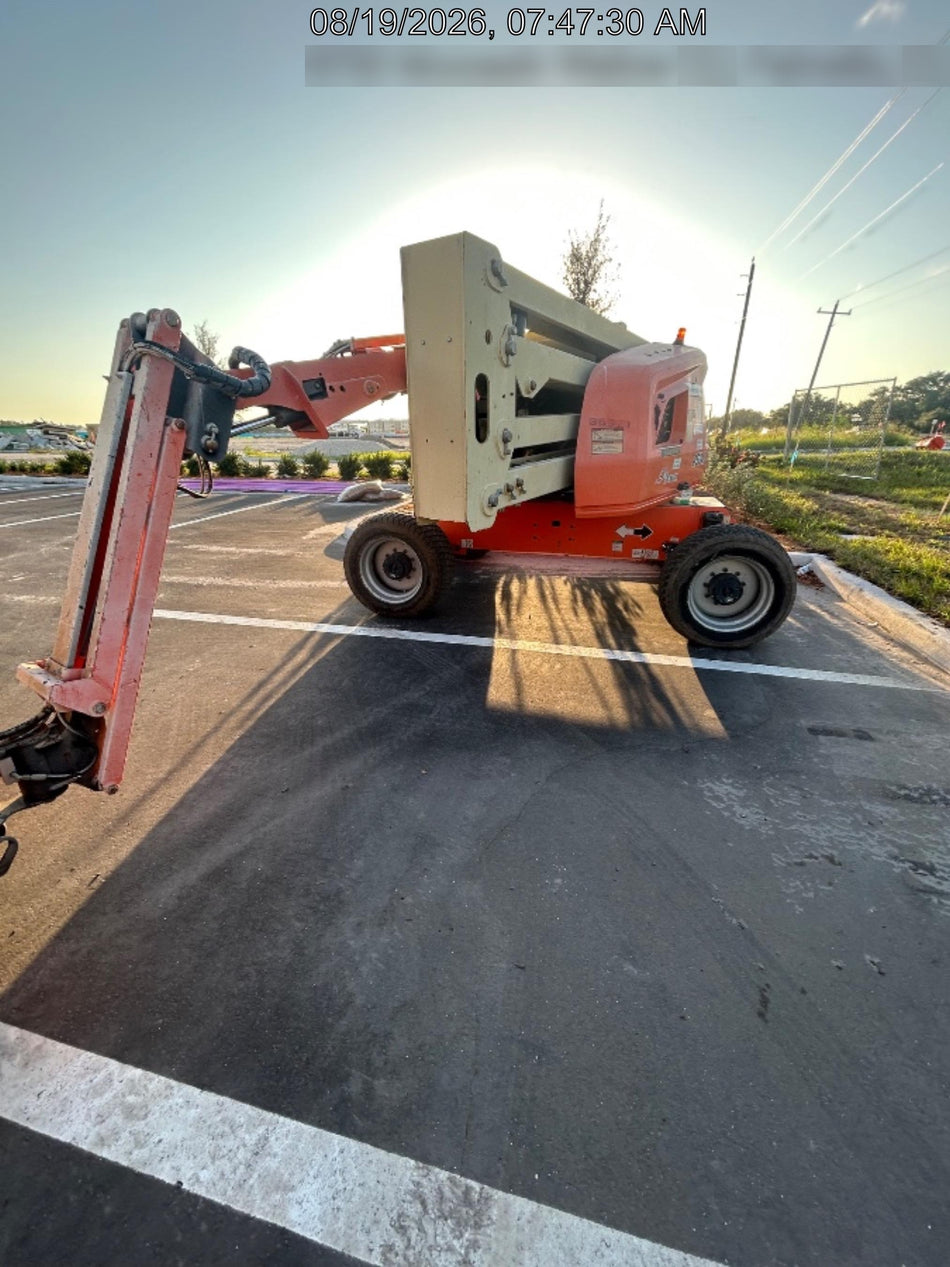 2019 JLG 450AJ