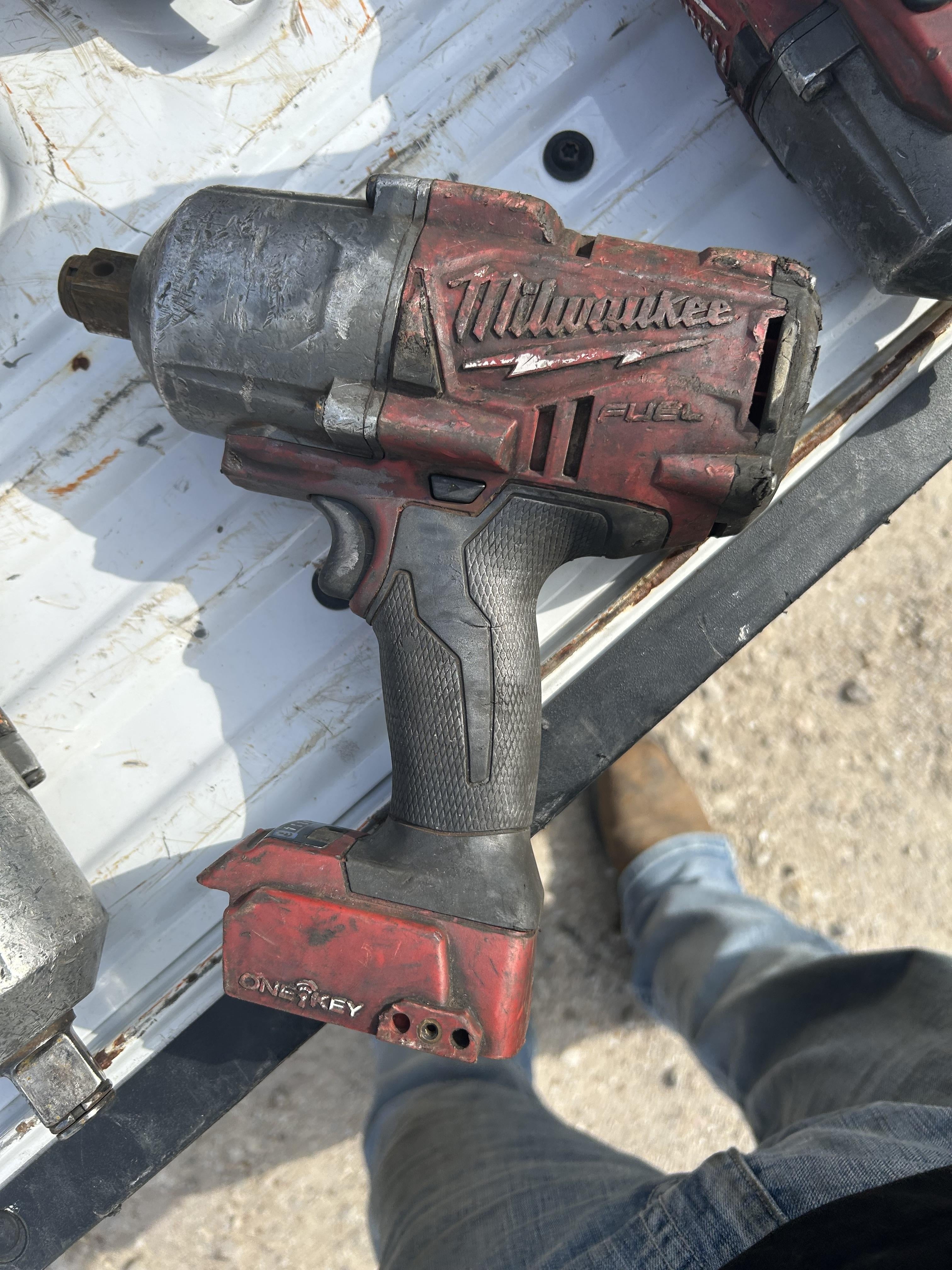 2024 MILWAUKEE 2864-22R