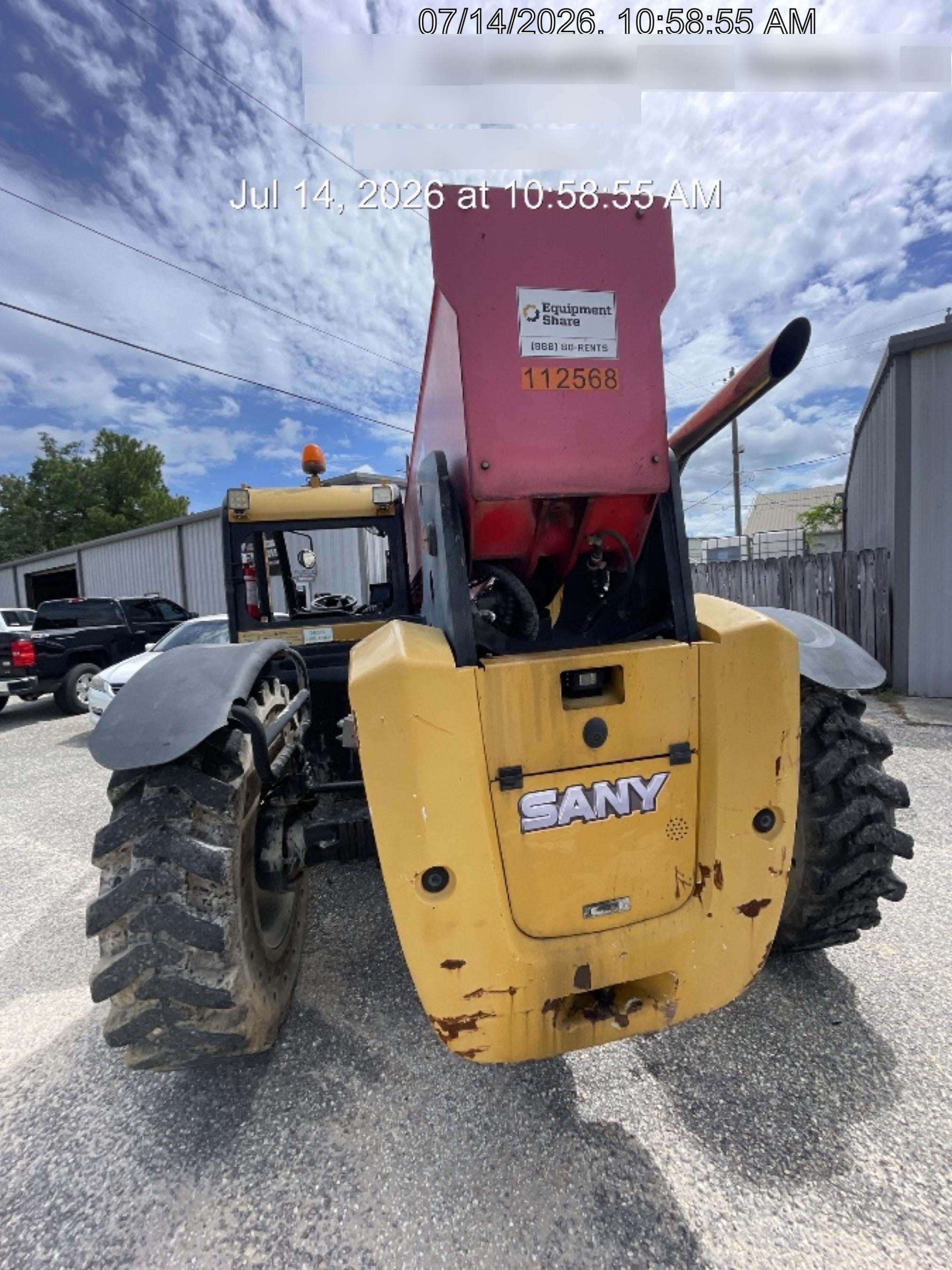 2020 SANY STH1056