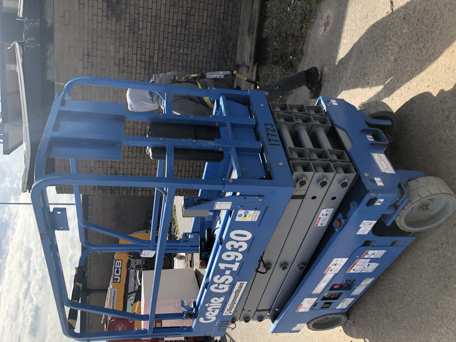 2018 GENIE GS-1930