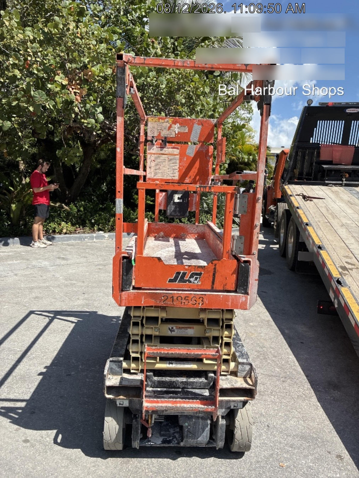 2022 JLG ES1932