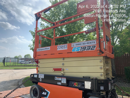 2022 JLG ES1932