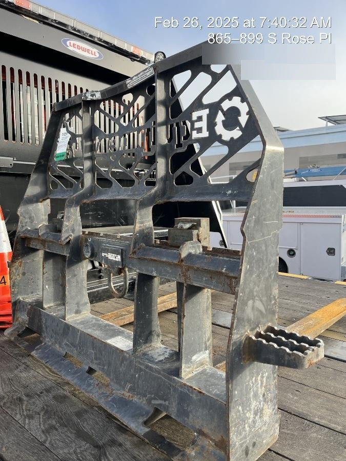 2021 PALADIN 48" Pallet Forks - Paladin