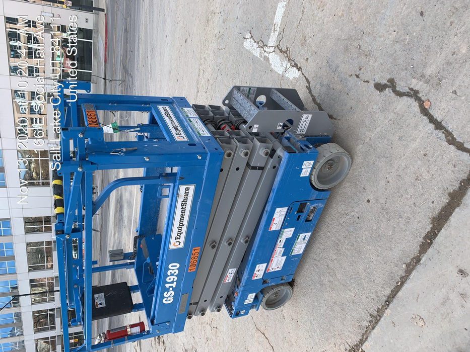 2020 Genie GS-1930 Solid Non Marking Tires, Beacon, Folding rails with half height swing gate, 800W Inverter