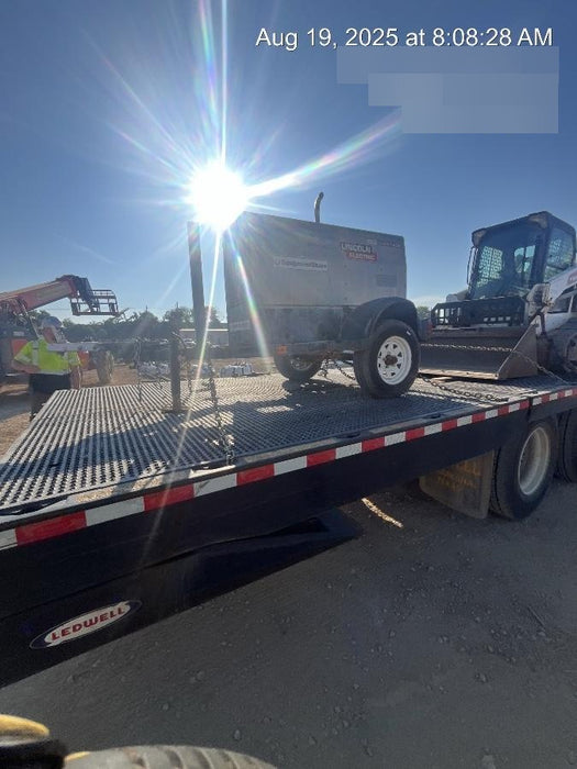 2019 Lincoln Electric Vantage 322 Welder Ready-Pak 3, Two wheel trailer, Fender and Light kit, Cable Rack