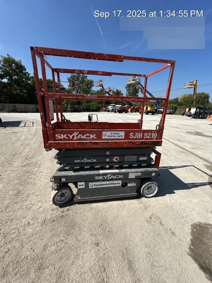 2016 Skyjack SJIII-3219 Standard Rental Specs