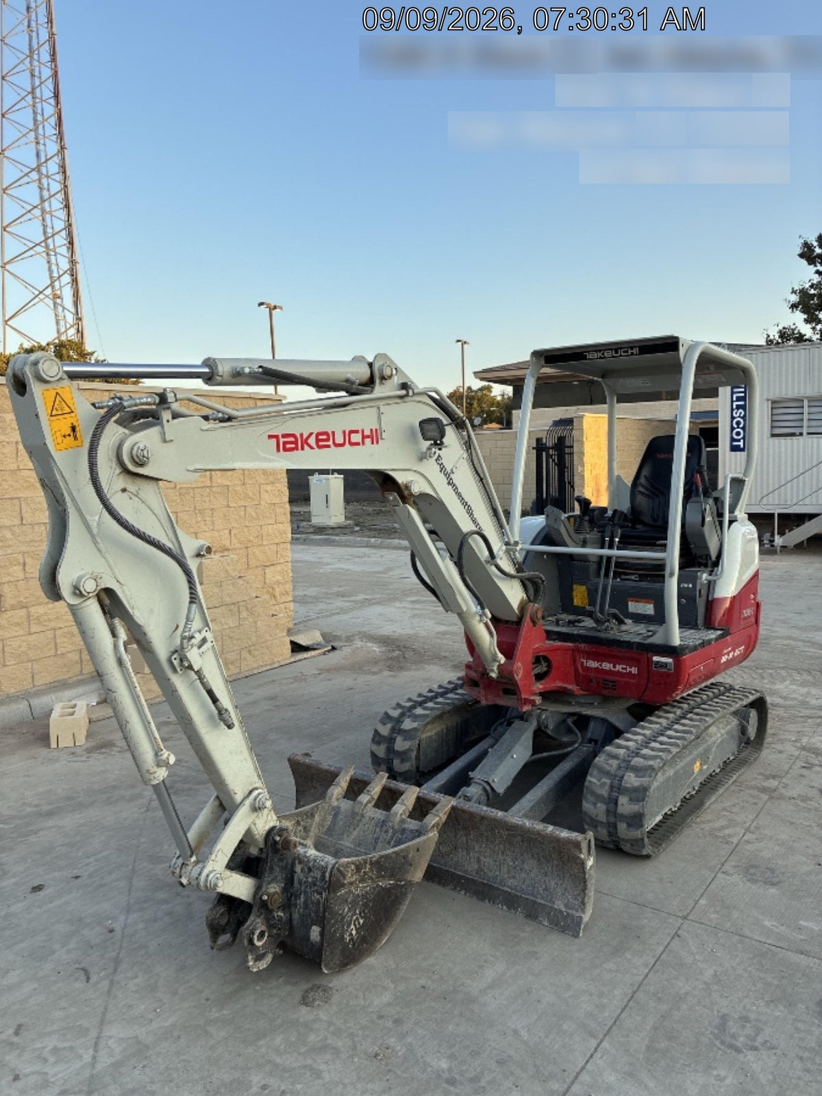 2025 TAKEUCHI TB235-2R