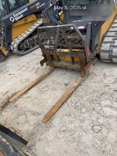 2020 EMKAY 48" Pallet Forks - Emkay
