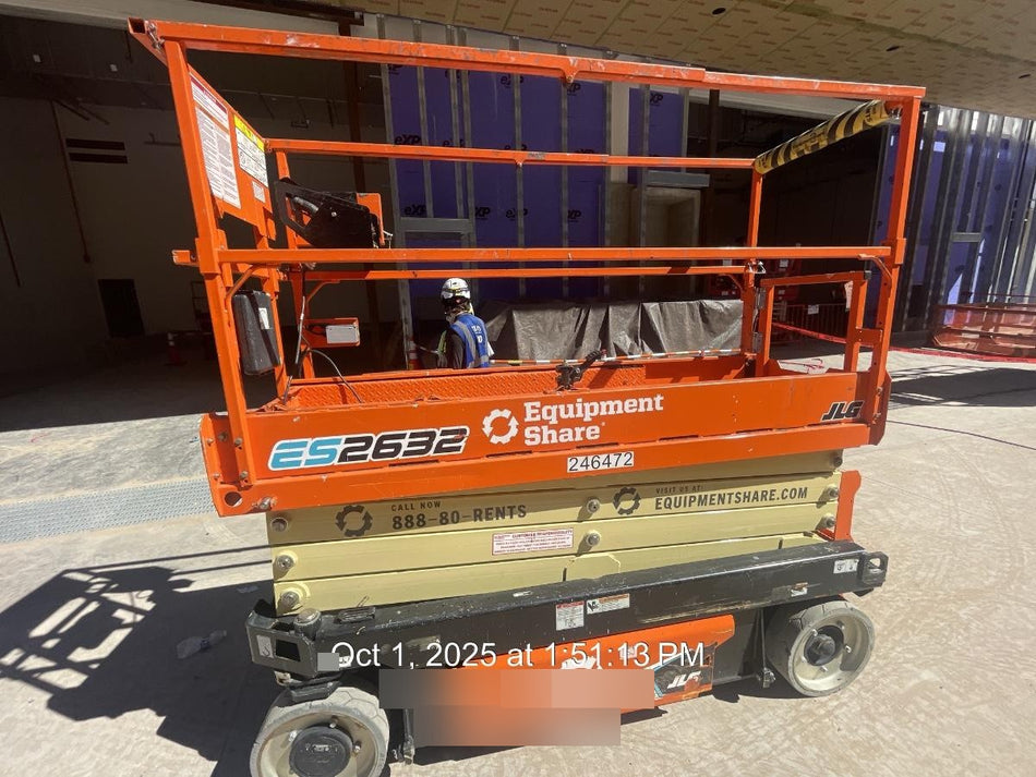 2022 JLG ES2632