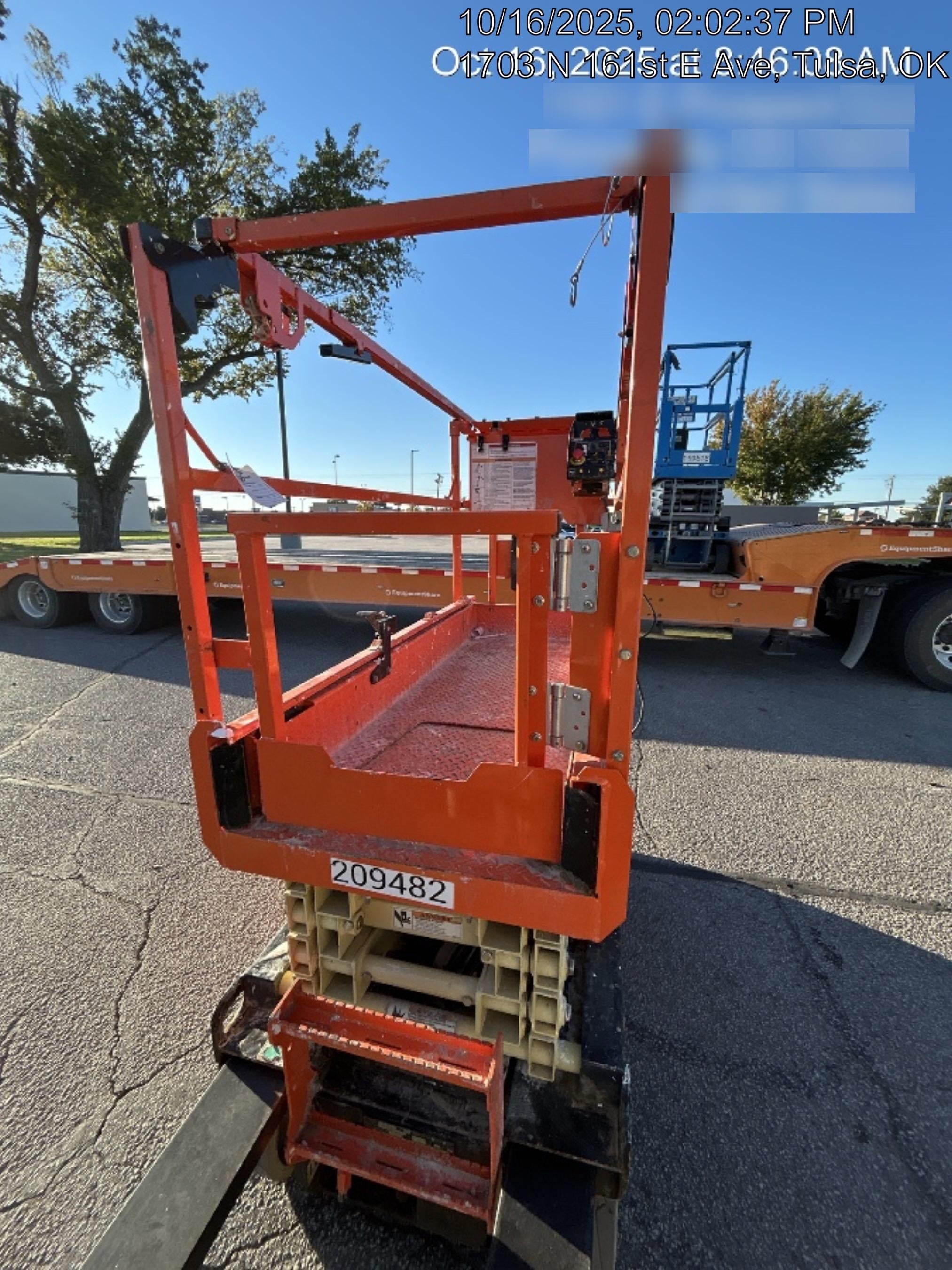2022 JLG ES1932