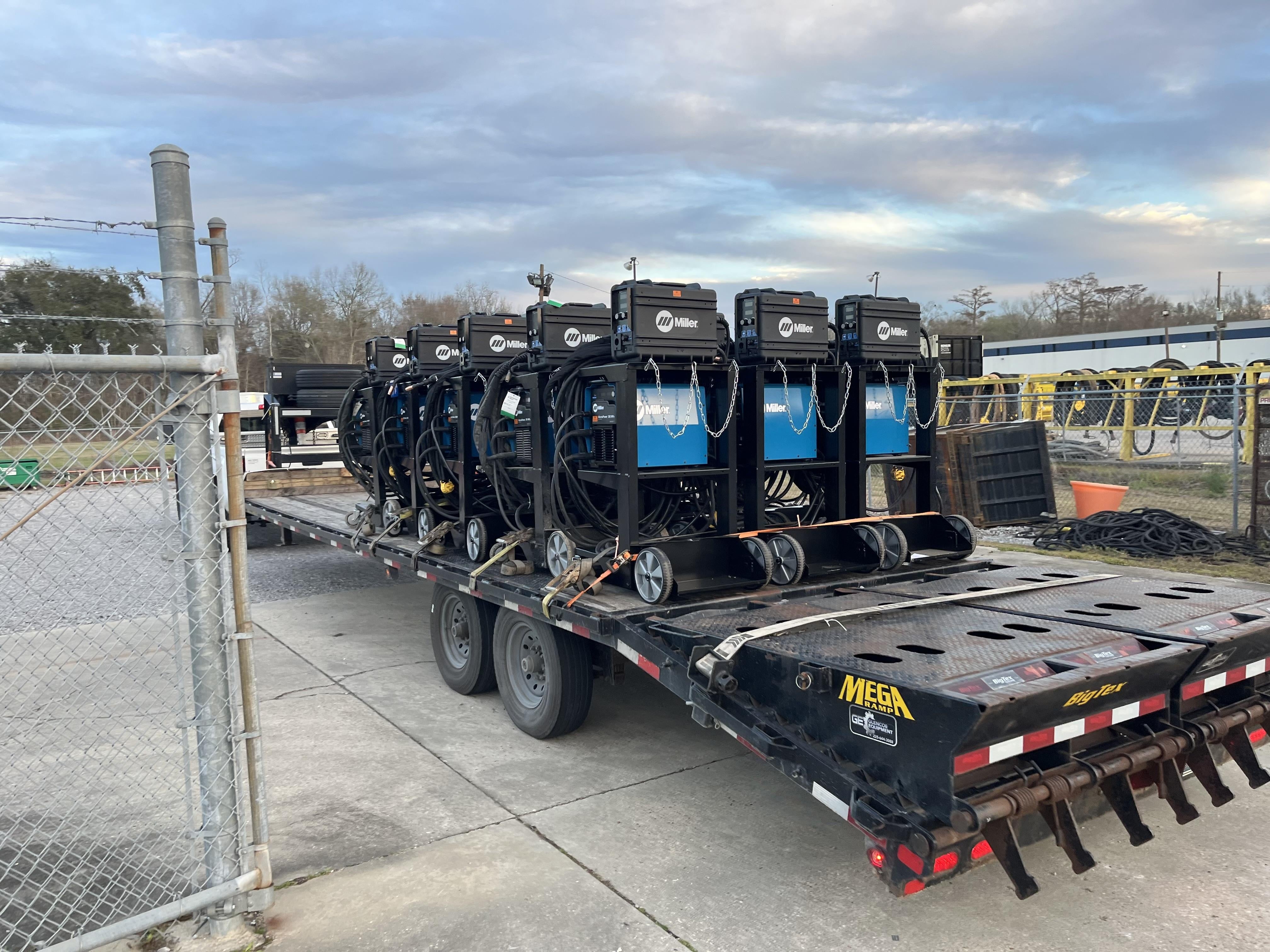 2023 MILLER ELECTRIC AlumaPower 350 MPA
