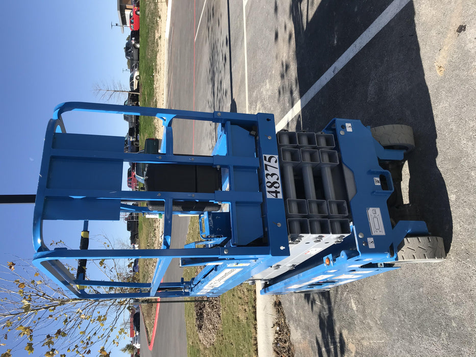 2019 Genie GS-1930 Fixed rails with chain Entry