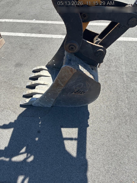 2025 TAKEUCHI 24" Bucket Takeuchi