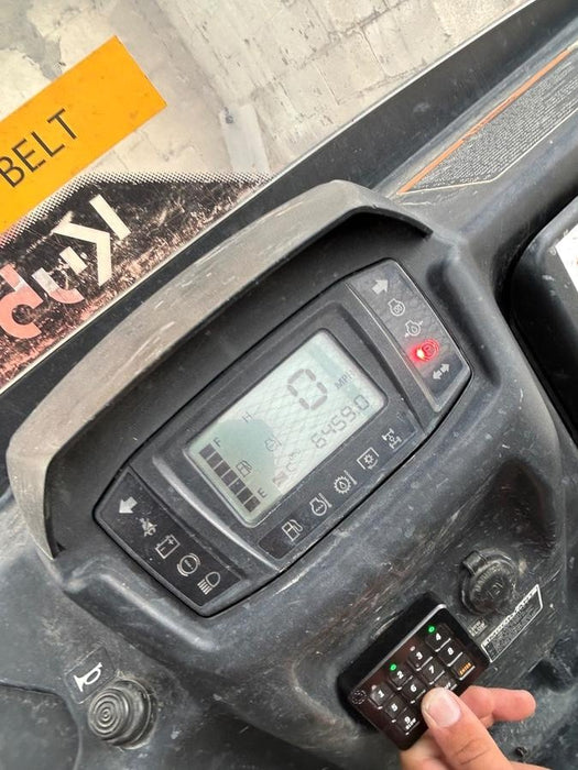 2020 Kubota RTV-X900 4wd Utility Cart, Diesel, 2 Seat, LED Strobe, Windshield Tempered Glass, Plastic Canopy, Wire Harness Kit, Backup Alarm