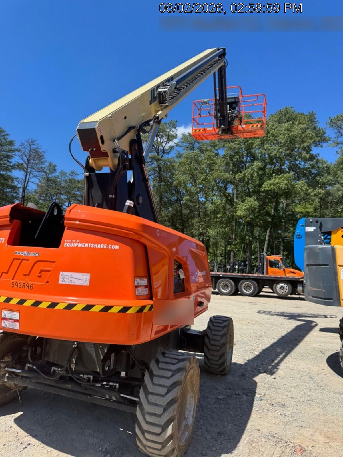 2025 JLG 660SJ