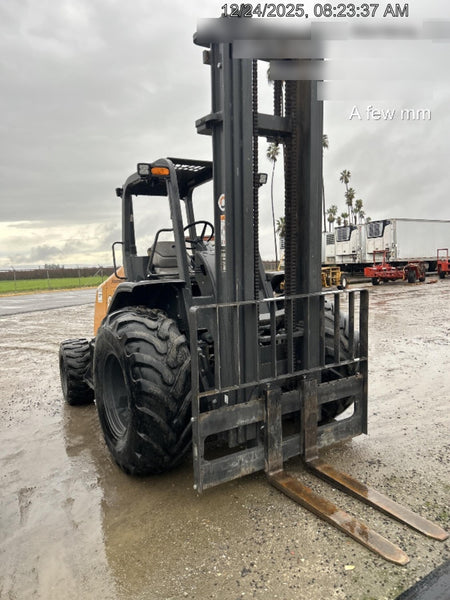 2023 CASE 588H