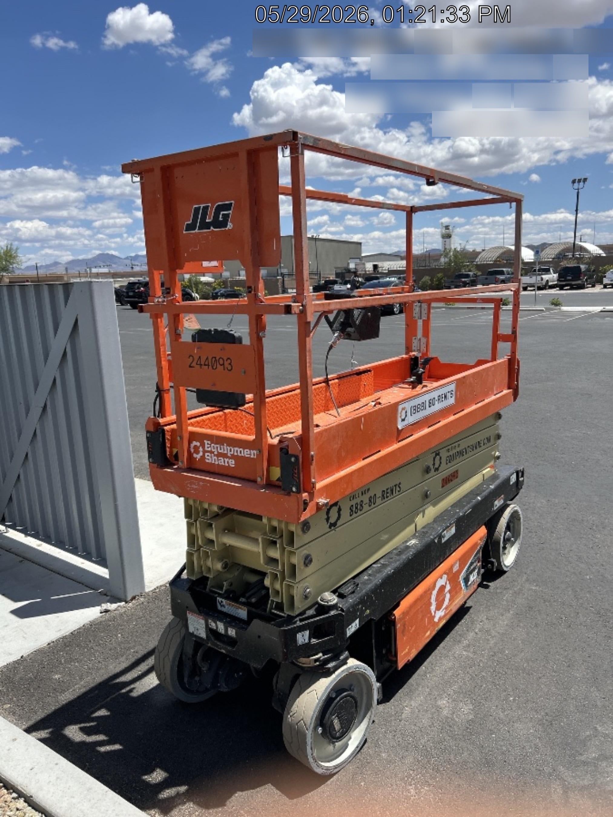 2022 JLG ES2632