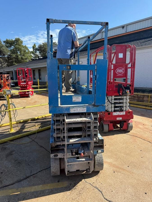 2017 Genie GS-2632 Standard