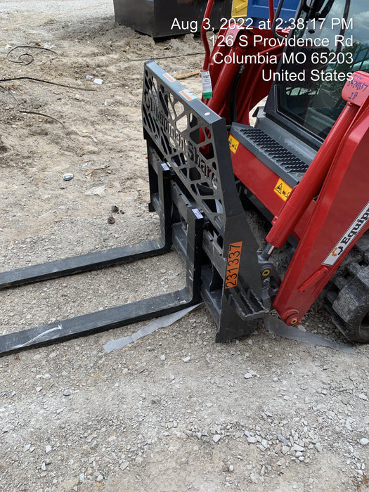 2022 PALADIN 48" Pallet Forks - Paladin