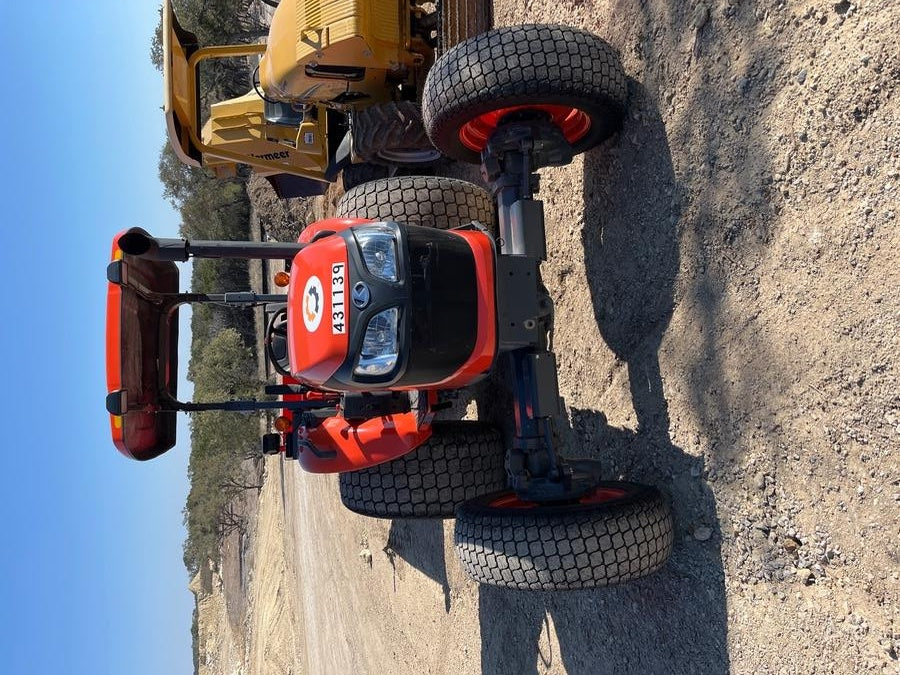 2024 KUBOTA M7060HD Canopy