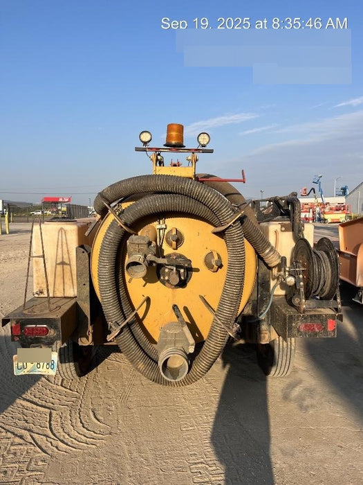 2023 VAC-TRON LP573XDT