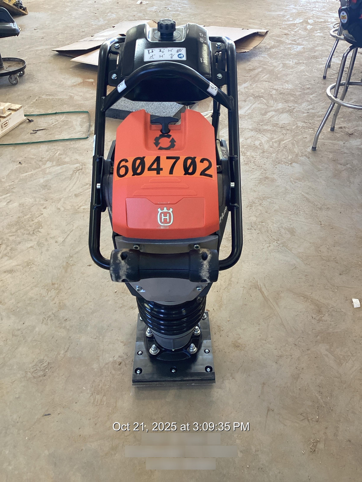 2025 HUSQVARNA LT6005