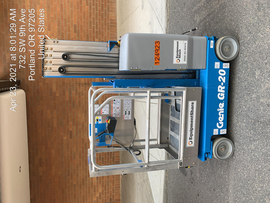 2021 GENIE GR-20