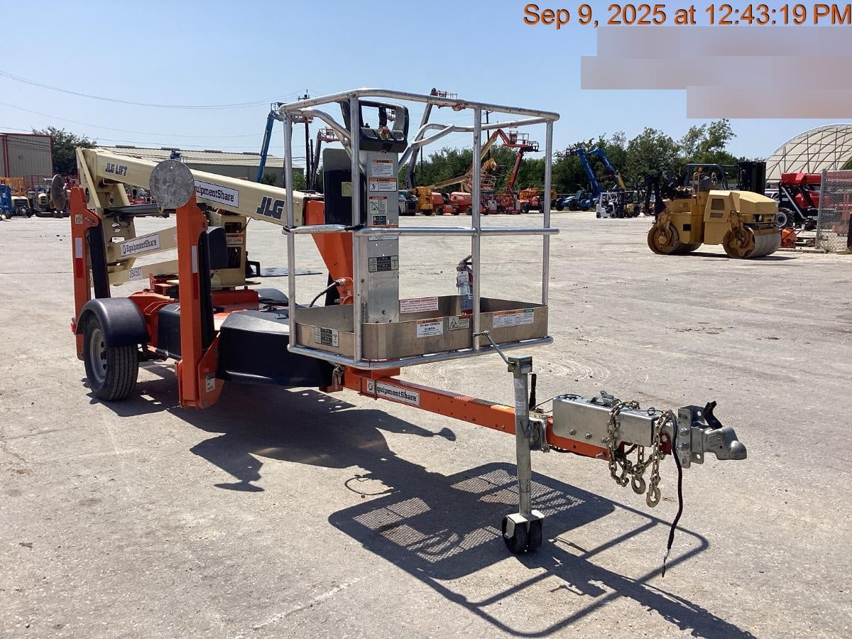 2022 JLG T350