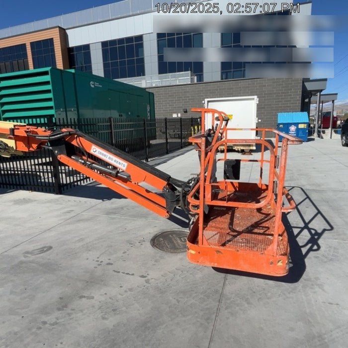 2019 JLG 660SJ