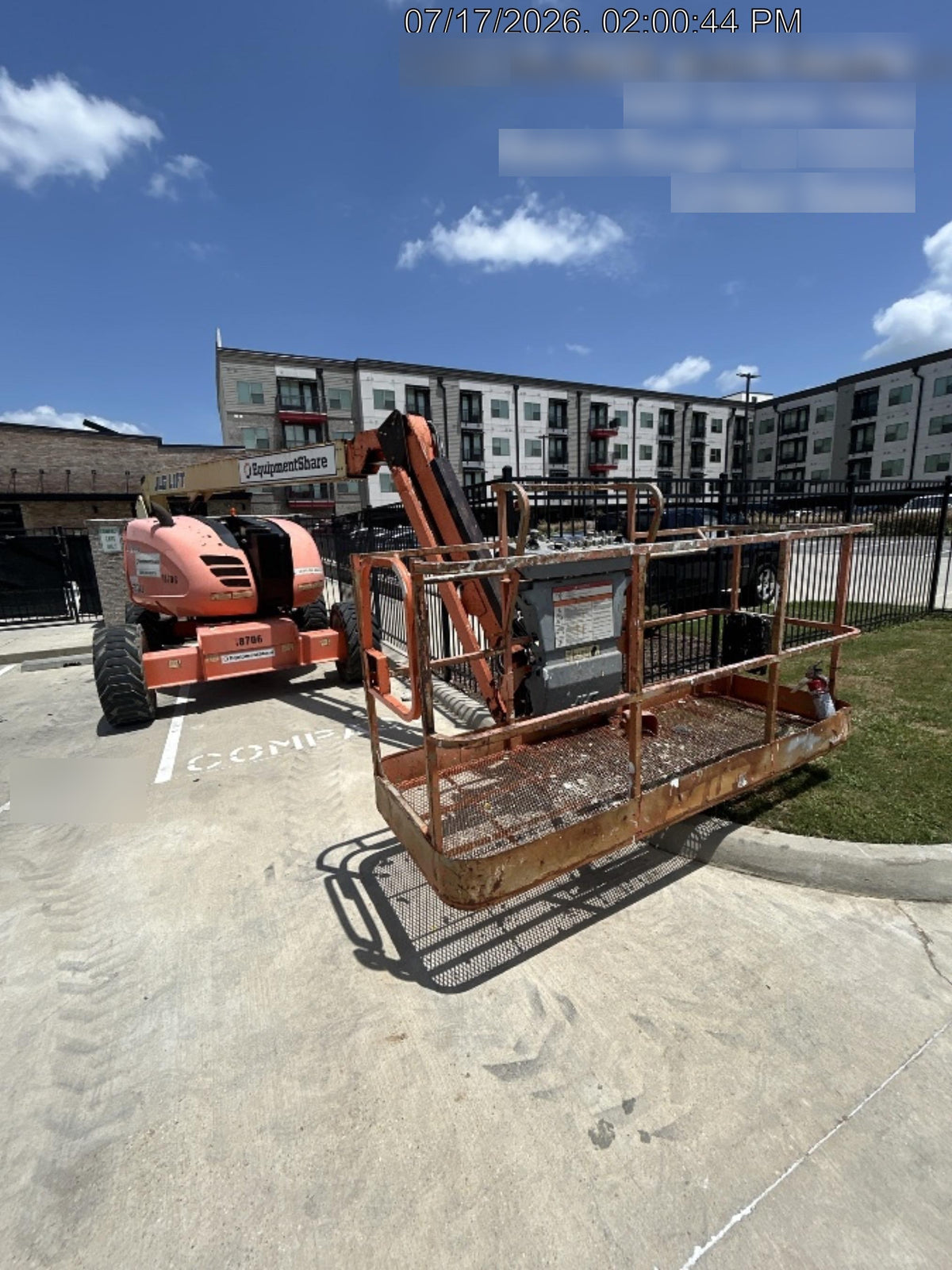 2019 JLG 600AJ