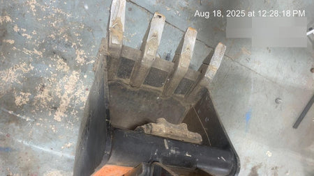 2025 TAG MANUFACTURING 18" Bucket - Tag