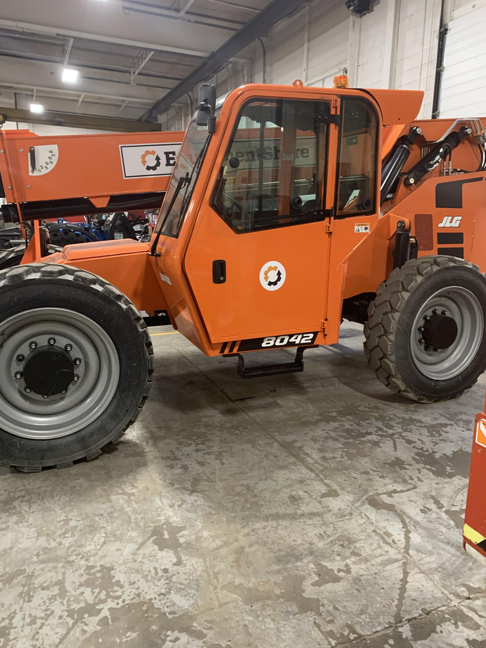 2020 SKYTRAK 8042